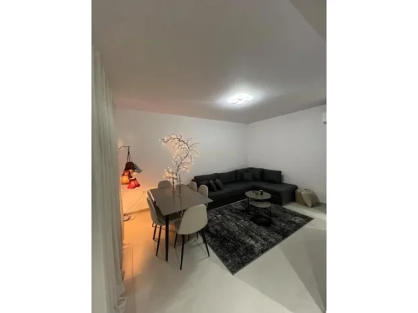 Tirane, shes apartament 2+1 Kati 5, 91 m² 170.000 € (shkolla Harry Fultz)