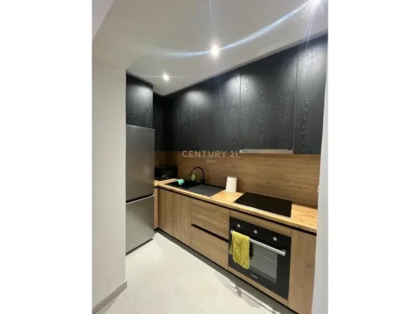 Tirane, shes apartament 2+1 Kati 5, 91 m² 170.000 € (shkolla Harry Fultz)