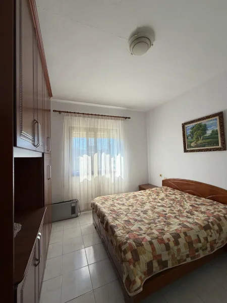 Tirane, jepet me qera apartament 1+1 Kati 5, 70 m² 450 € (Ambasada Amerikane)