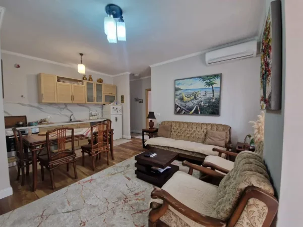 Tirane, jepet me qera apartament 2+1 Kati 6, 84 m² 820 € (Rruga e Kavajes)