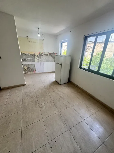 Shqiperi, shitet apartament 2+1+Aneks+Ballkon Kati 4, 65 m² 155.000 € (Rr. Irfan Tomini te Union Bank)