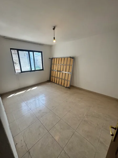 Shqiperi, shitet apartament 2+1+Aneks+Ballkon Kati 4, 65 m² 155.000 € (Rr. Irfan Tomini te Union Bank)