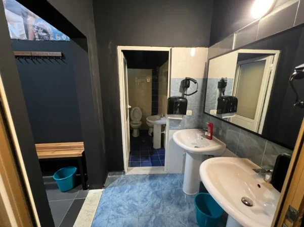 Vlore, shitet ambjent biznesi Kati 0, 120.000 € (Lungomare)