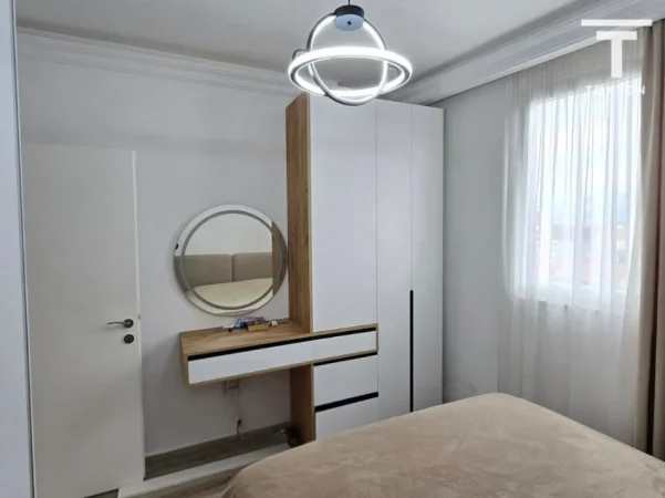 Tirane, shitet apartament 1+1 Kati 6, 67 m² 140.000 € (rruga Kavajes)
