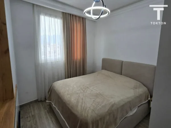 Tirane, shitet apartament 1+1 Kati 6, 67 m² 140.000 € (rruga Kavajes)