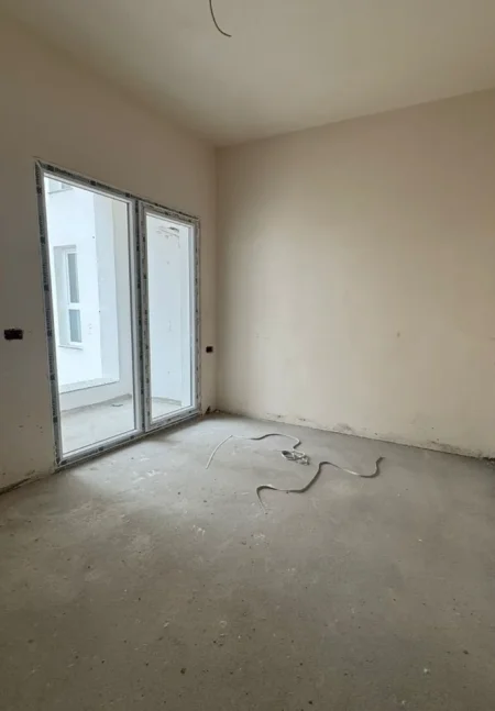 Tirane, shitet 1+1 Kati 3, 62 m² 94.200 € (Paskuqan)