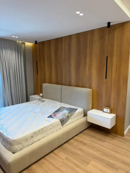Tirane, jepet me qera apartament 1+1 , 800 € 