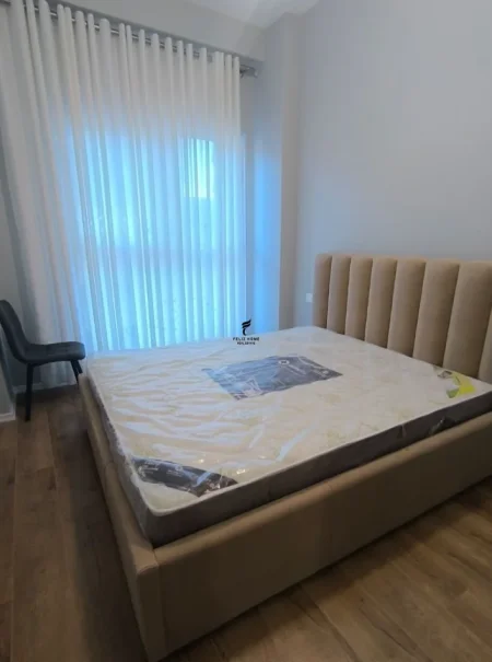 Tirane, jepet me qera apartament 1+1 Kati 6, 72 m² 600 € (LAPRAKE)