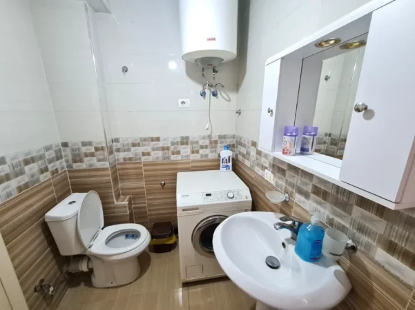 Tirane, jepet me qera garsonier Kati 6, 40 m² 430 € (Rruga e Dibres)
