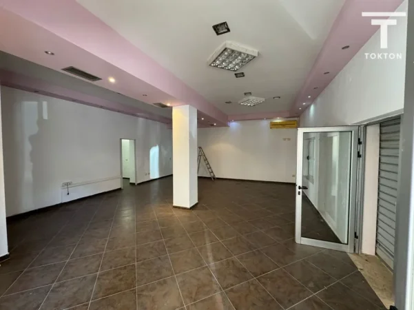 Tirane, shitet ambjent biznesi Kati 0, 74 m² 250.000 € (Willson)