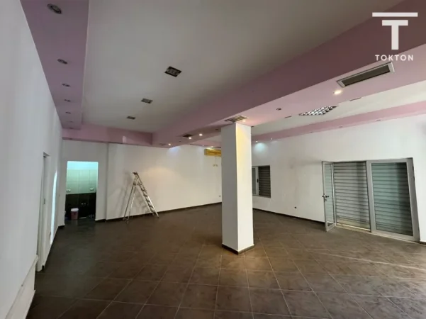 Tirane, shitet ambjent biznesi Kati 0, 74 m² 250.000 € (Willson)