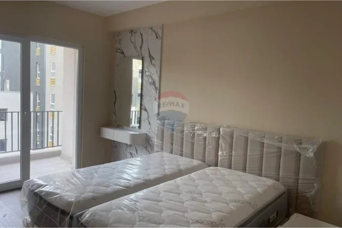 Tirane, jepet me qera apartament 1+1+Ballkon , 70 m² 600 € (Rezidenca Aura)