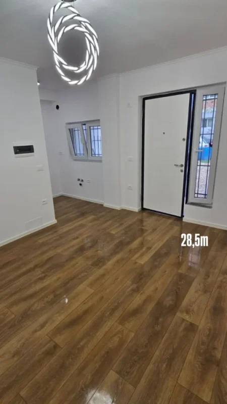 Tirane, shitet garsonier , 80.000 € (Bulevardi Bajram Curri)