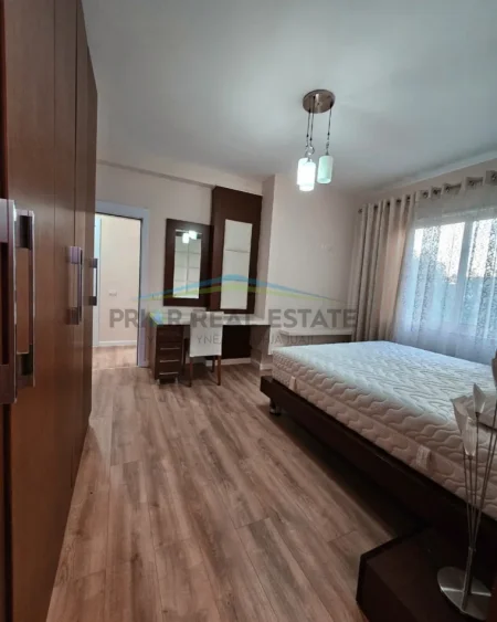 Tirane, shitet apartament 2+1 Kati 3, 98 m² 234.000 € (Mine Peza)