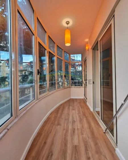 Tirane, shitet apartament 2+1 Kati 3, 98 m² 234.000 € (Mine Peza)