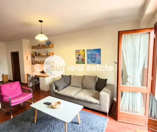 Shkoder, jepet me qera apartament 2+1+Ballkon Kati 4, 108 m² (QENDER)