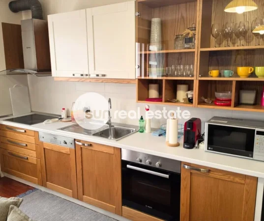 Shkoder, jepet me qera apartament 2+1+Ballkon Kati 4, 108 m² (QENDER)