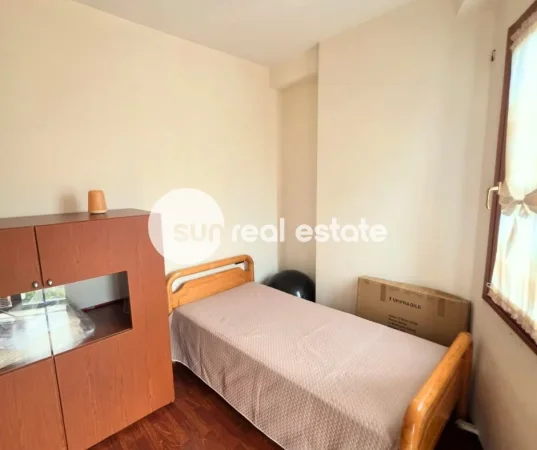 Shkoder, jepet me qera apartament 2+1+Ballkon Kati 4, 108 m² (QENDER)