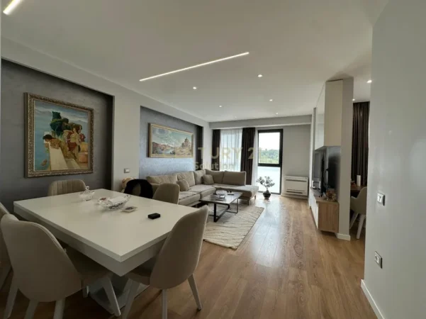 Tirane, shitet apartament 2+1 Kati 9, 116 m² 205.000 € (Astir)