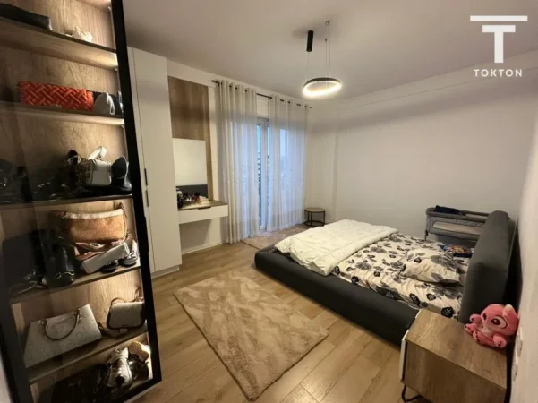 Tirane, shitet apartament 2+1+Ballkon Kati 5, 105 m² 150.000 € 
