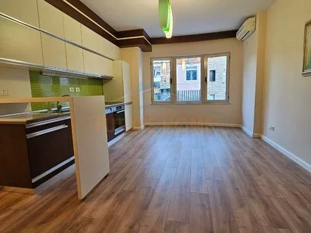 Tirane, shitet apartament 1+1 Kati 3, 67 m² 163.000 € 