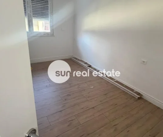 Shkoder, shitet apartament 2+1+Ballkon Kati 2, 108 m² (PARRUCE)