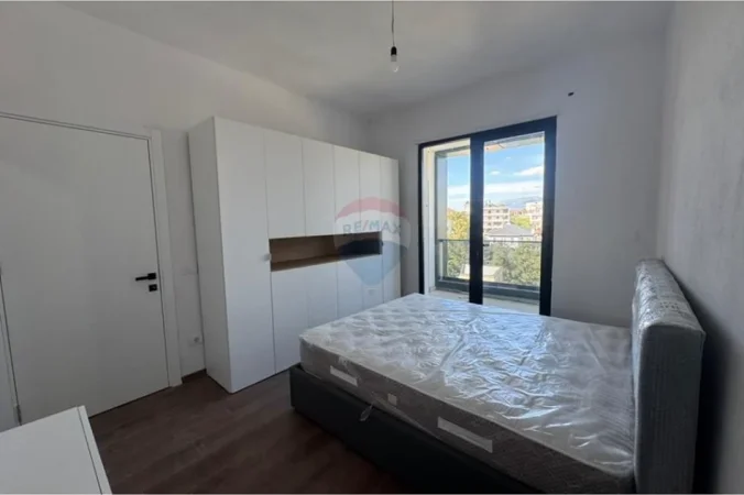 Tirane, jepet me qera apartament 2+1 Kati 6, 95 m² 520 € 