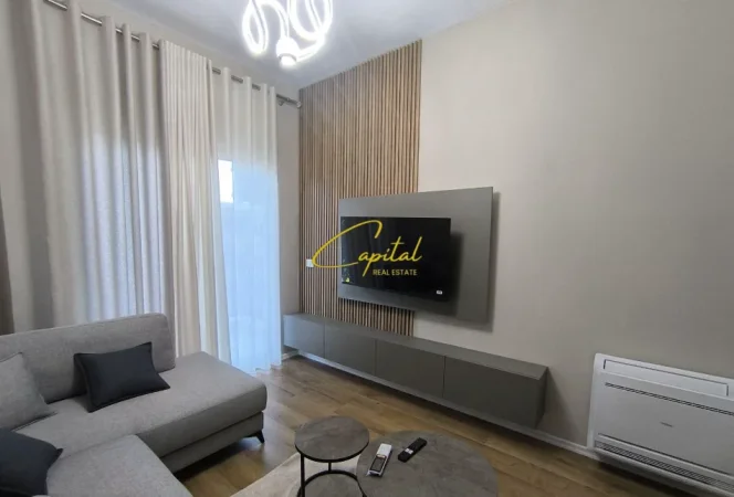 Tirane, jepet me qera apartament 1+1 Kati 6, 73 m² 600 € (LAPRAKE)
