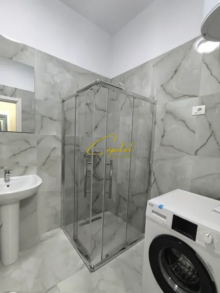 Tirane, jepet me qera apartament 1+1 Kati 6, 73 m² 600 € (LAPRAKE)
