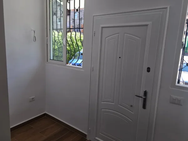 Tirane, shitet garsonier Kati 1, 30 m² 85.000 € (Rruga 4 Deshmoret)