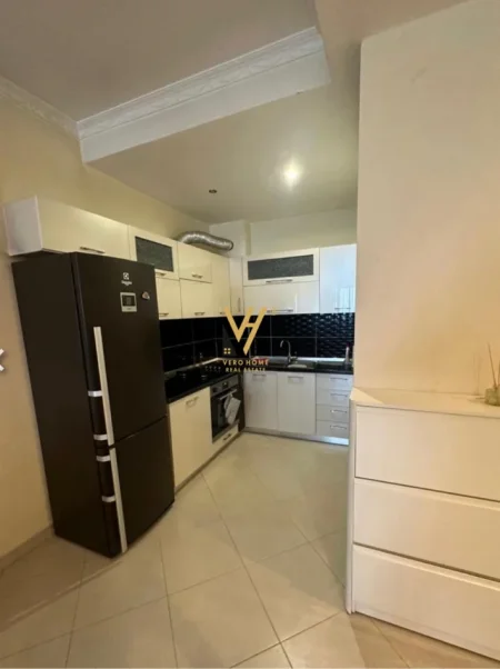 Tirane, jepet me qera apartament 1+1+Ballkon Kati 9, 76 m² 440 € (ASTIR)