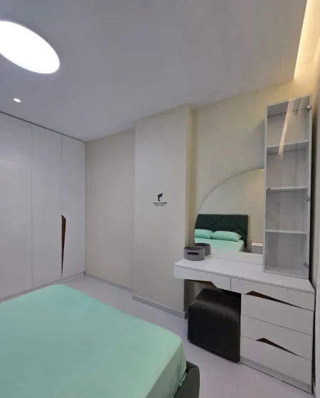 Tirane, jepet me qera apartament 1+1 Kati 5, 60 m² 400 € (UNIVERS CITY)
