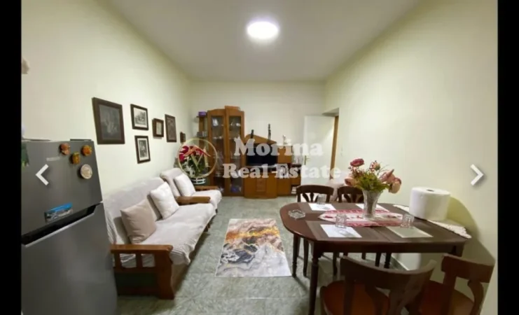 Tirane, jepet me qera apartament 2+1 Kati 1, 90 m² 750 € (Stadiumi Dinamo 750 E Muaj I Diskutushem)