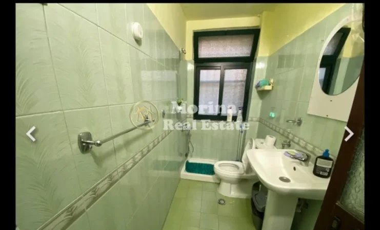 Tirane, jepet me qera apartament 2+1 Kati 1, 90 m² 750 € (Stadiumi Dinamo 750 E Muaj I Diskutushem)