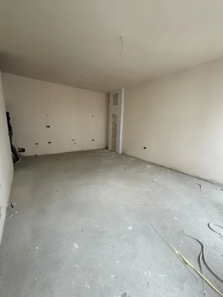 Tirane, shitet apartament 1+1 Kati 3, 63 m² 94.200 € (Astir vila l)