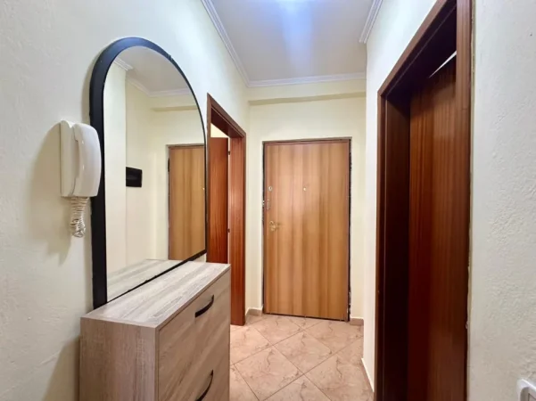 Tirane, jepet me qera apartament 2+1+Aneks+Ballkon Kati 5, 73 m² 800 € (Ali pash gucia)