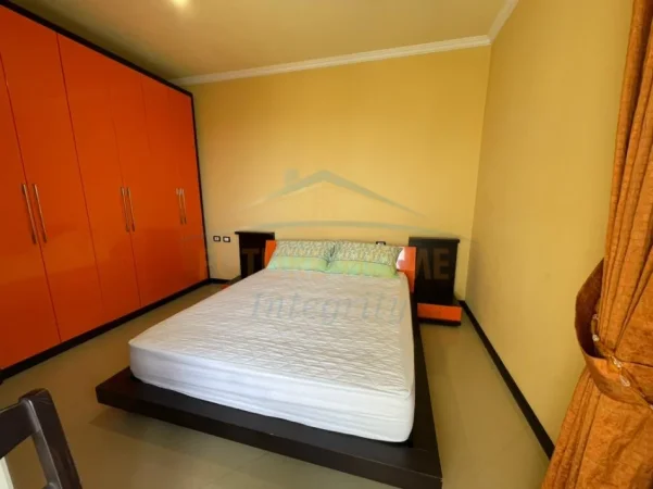 Tirane, jepet me qera apartament 2+1+Ballkon Kati 5, 92 m² 500 € (Vilat gjermane)