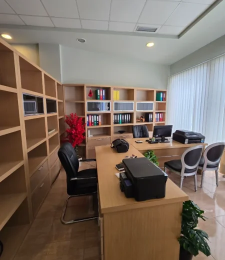 Tirane, shitet zyre , 47 m² 215.000 € 