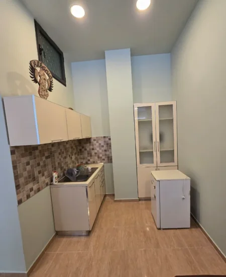 Tirane, shitet zyre , 47 m² 215.000 € 