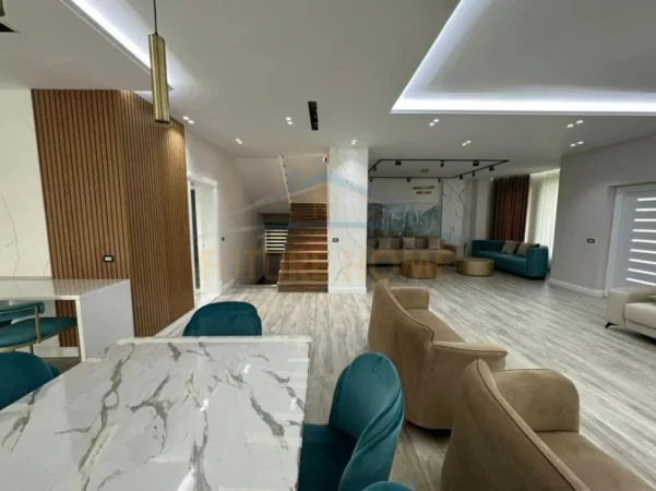 Tirane, jepet me qera Vile 2 Katshe , 124 m² 6.000 € (PASKUQAN)