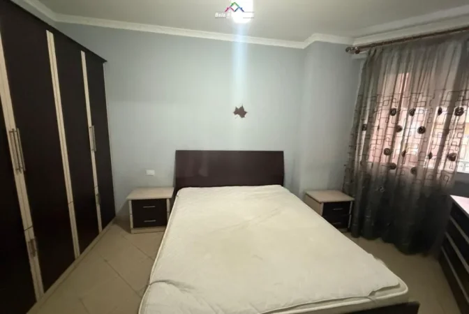 Tirane, jepet me qera apartament 1+1 Kati 2, 80 m² 470 € (Rruga Sabri Preveza)