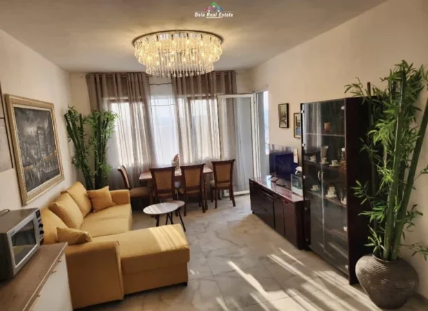 Tirane, jepet me qera apartament 2+1 Kati 7, 90 m² 470 € (Rruga Gryka e Kacanikut)