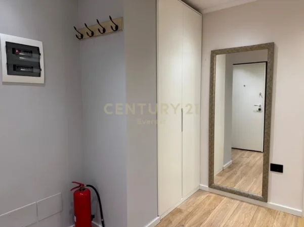 Tirane, shitet apartament 2+1 Kati 2, 85 m² 252.000 € (mine peza)
