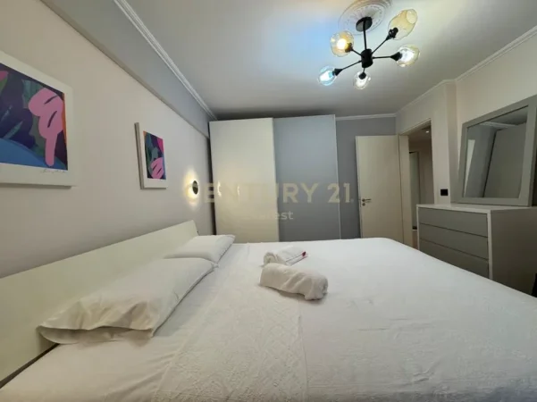 Tirane, shitet apartament 2+1 Kati 2, 85 m² 252.000 € (mine peza)