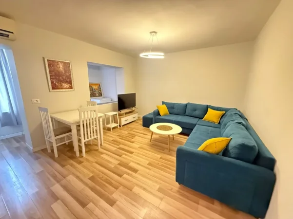 Tirane, jepet me qera 1+1+Ballkon Kati 3, 55 m² 600 € (qender)