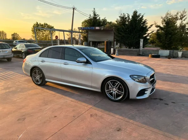Tirane, shitet makine Mercedes Benz E Class Nafte, automatik 24.000 €