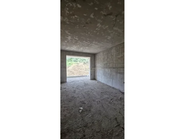Tirane, shitet apartament 1+1 Kati 2, 74 m² 190.000 € (liqeni i thate BEVERLY HILLS REZIDENC)