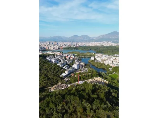 Tirane, shitet apartament 1+1 Kati 2, 74 m² 190.000 € (liqeni i thate BEVERLY HILLS REZIDENC)