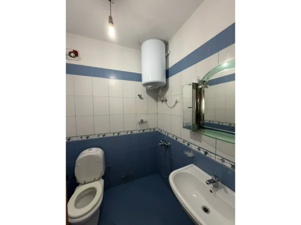 Tirane, jepet me qera apartament 2+1 Kati 3, 75 m² 530 € (idriz dollaku)