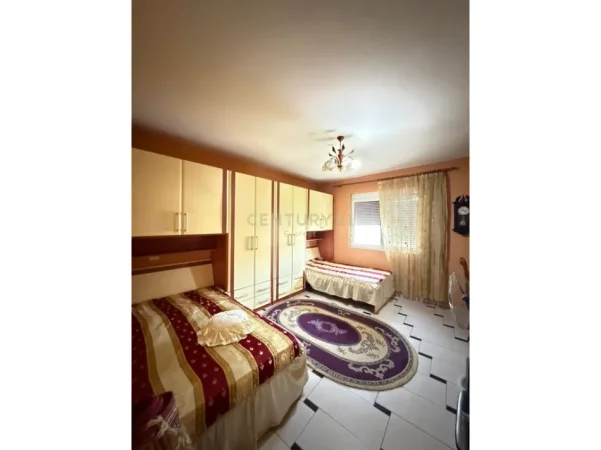 Tirane, jepet me qera apartament 2+1 Kati 3, 75 m² 530 € (idriz dollaku)